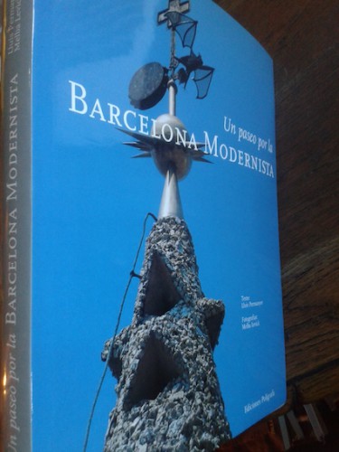 Portada del libro de UN PASEO POR LA BARCELONA MODERNISTA