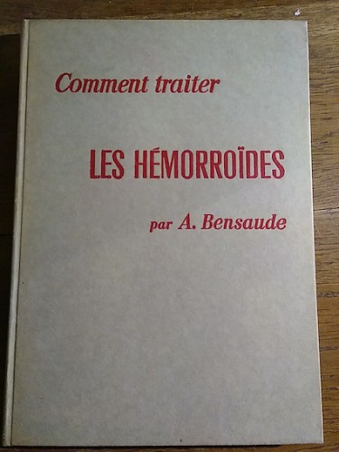 Portada del libro de COMMENT TRAITER LES HÉMORROIDES