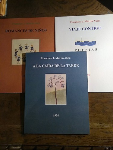 Portada del libro de LOS CUADERNOS SECRETOS (3 VOLS.). 1: A LA CAIDA DE LA TARDE; 2: ROMANCES DE NIÑOS; 3: VIAJE CONTIGO