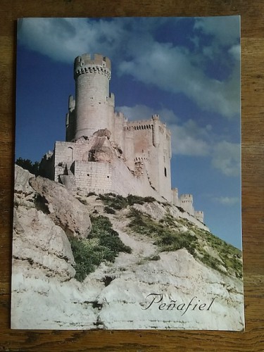 Portada del libro de PEÑAFIEL (díptico con 4 fotografías de 33x23 cm.)