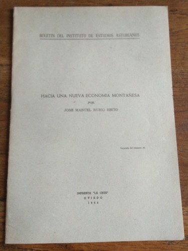 Portada del libro de HACIA UNA NUENA ECONOMÍA MONTAÑESA