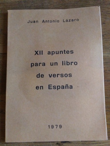 Portada del libro de XII APUNTES PARA UN LIBRO DE VERSOS EN ESPAÑA