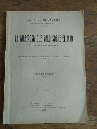 Portada del libro de LA MARIPOSA QUE VOLÓ SOBRE EL MAR. Comedia en tres actos