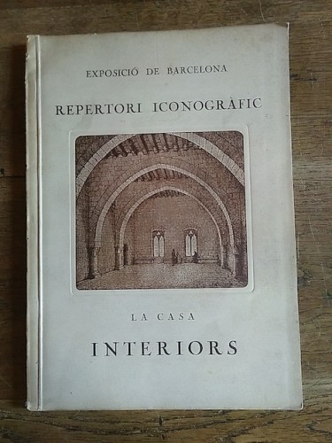 Portada del libro INTERIORS. Estructures autèntiques d'habitacions del segle XIII al XIX. La casa. Interiors. Exposició...