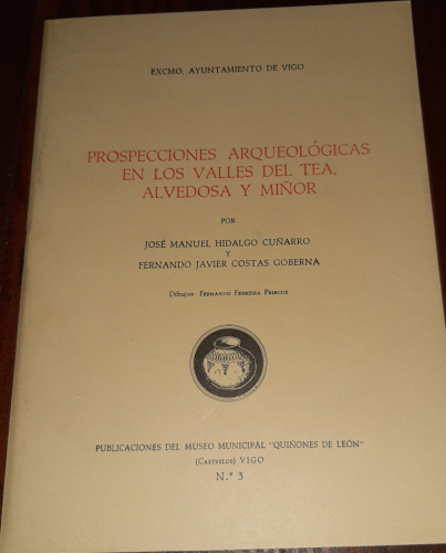 Portada del libro de prospecciones arqueológicas en los valles del Tea, Alvedosa y Miñor