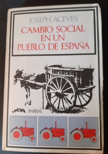 Portada del libro de Cambio social en un pueblo de España