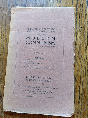 Portada del libro de Course in MODERN COMMUNISM. Lesson II