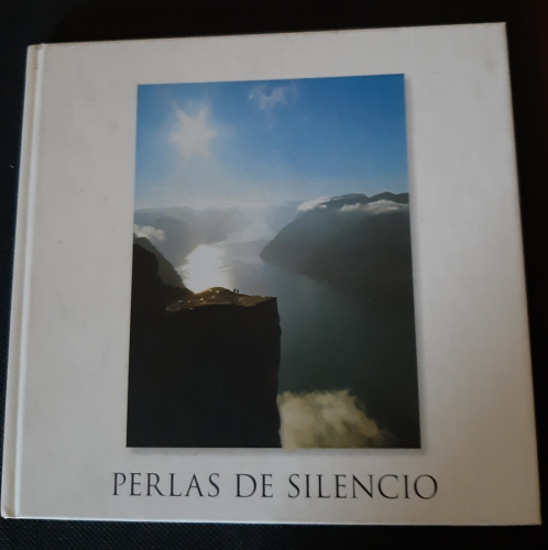 Portada del libro de Perlas de silencio (Noruega)