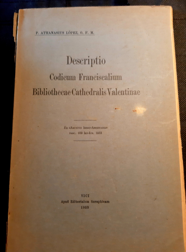 Portada del libro de DESCRIPTIO CODICUM FRANCISCALIUM BIBLIOTHECAE CATHEDRALIS VALENTINAE