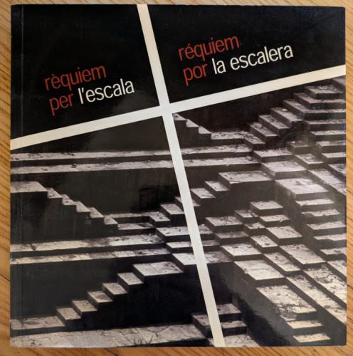 Portada del libro de REQUIEM PER L'ESCALA, REQUIEM POR LA ESCALERA