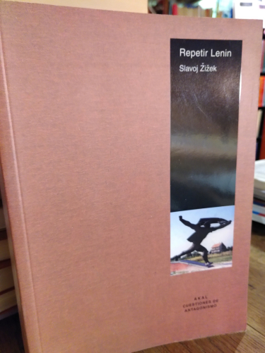 Portada del libro de REPETIR LENIN. Trece tentativas sobre Lenin