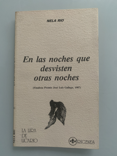 Portada del libro de EN LAS NOCHES QUE DESVISTEN OTRAS NOCHES (Finalista Premio José Luis Gallego 1987)
