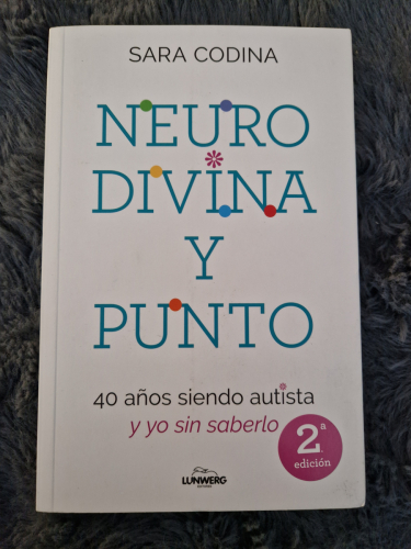 Portada del libro de Neurodivina y punto