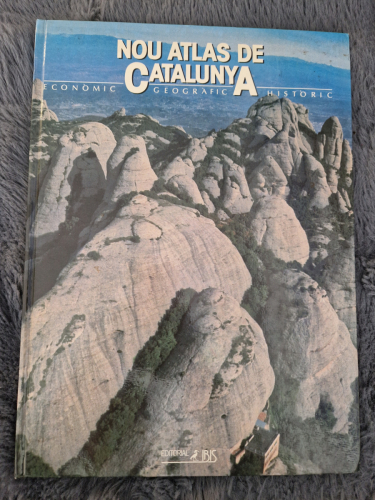 Portada del libro de Nou Atlas de Catalunya. Econòmic, geogràfic, històric