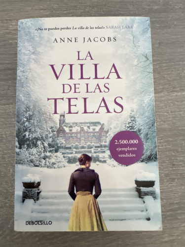 Portada del libro de La villa de las telas (La villa de las telas 1)