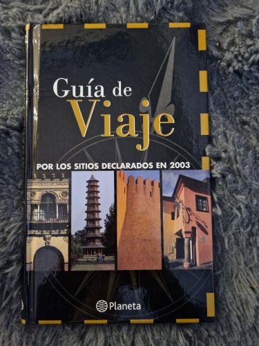 Portada del libro de Guía de viaje por los sitios declarados en 2003