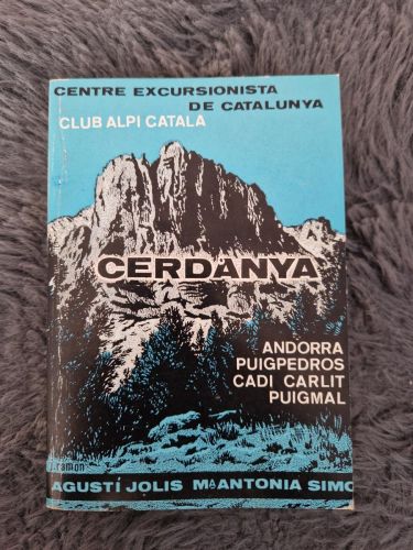 Portada del libro de Cerdanya. Andorra, Puigpedrós, Cadí, Carlit, Puigmal. Centre excursionista de Catalunya. Club Alpí Català