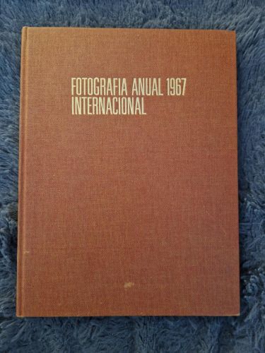 Portada del libro de Fotografía anual 1967 Internacional