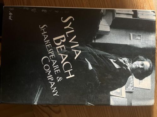 Portada del libro de SHAKESPEARE & COMPANY