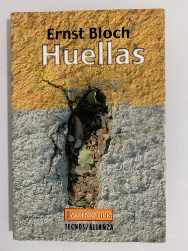 Portada del libro de HUELLAS