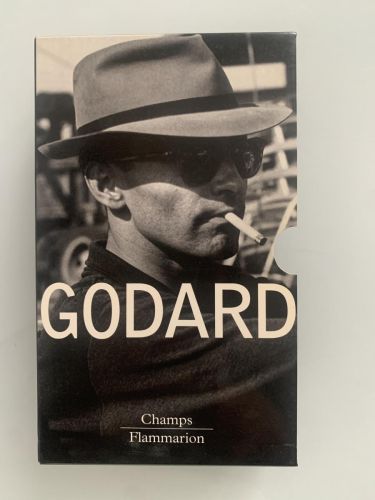 Portada del libro de GODARD (3 libros en estuche): LES ANNÉES CAHIERS, LES ANNÉES KARINA y DES ANNÉES MAO AUX ANNÉES 80