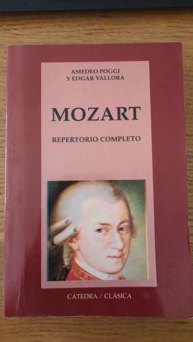 Portada del libro de Mozart. Repertorio completo