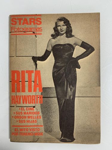 Portada del libro de RITA HAYWORTH *EL CINE *SUS MARIDOS *ORSON WELLES *SUS HIJAS