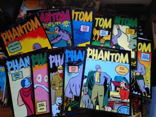 PHANTOM. Daily strips (11 ejemplares EN ITALIANO). 1943 -1943/44 - 1944 - 1944/45 - 1954/55 - 1955 - 1956 - 1956 - 1957 - 1958/59 - 1959/60
